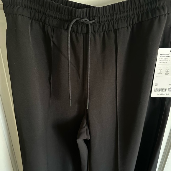 ATHLETA NWT Endeavor Relaxed Pant. Black so comfortable drawstring waist - Picture 2 of 10